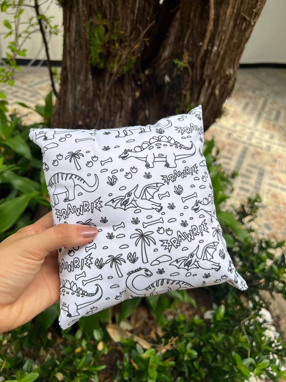ALMOHADA COLOREABLE