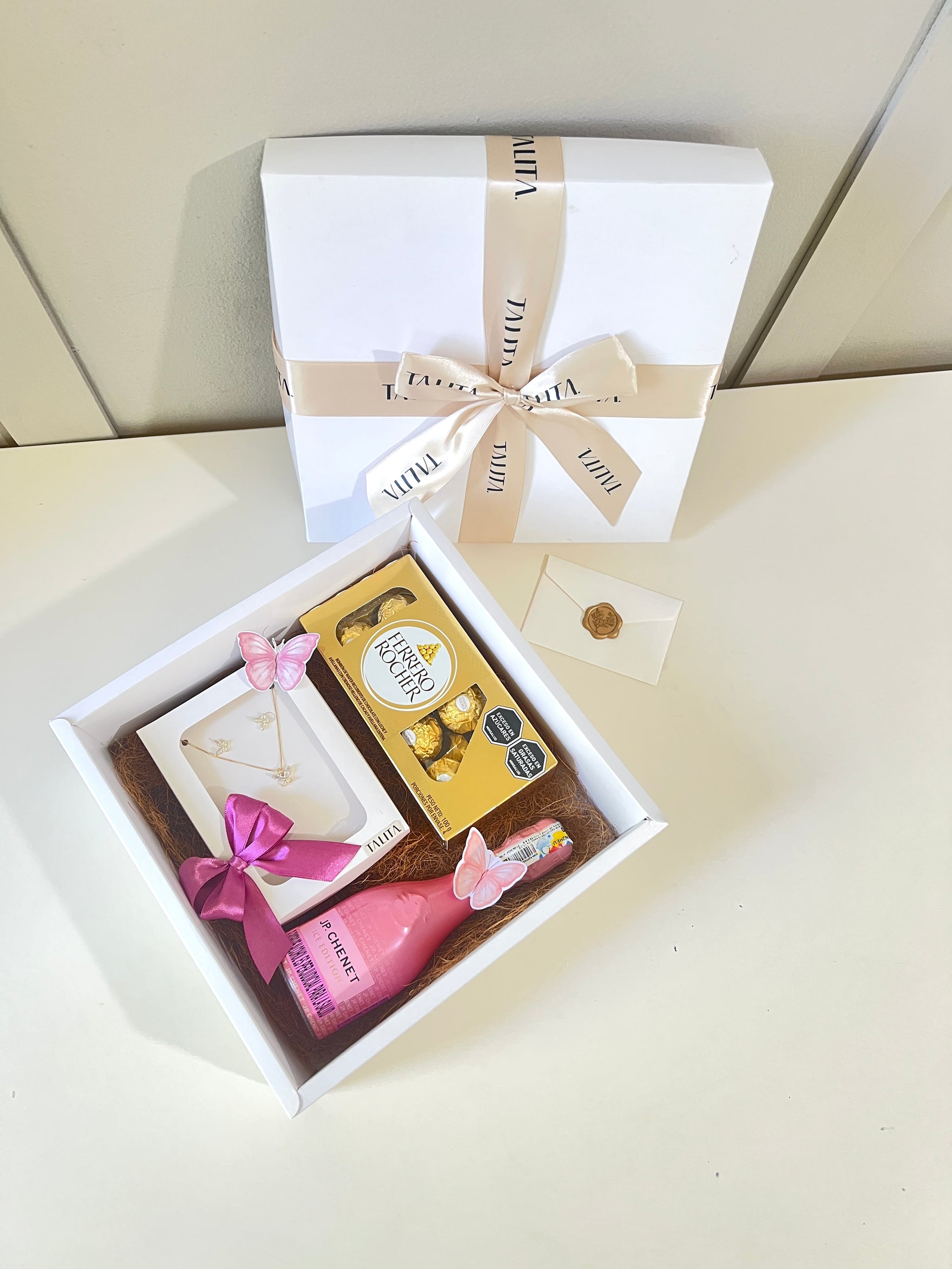 Caja Luxury
